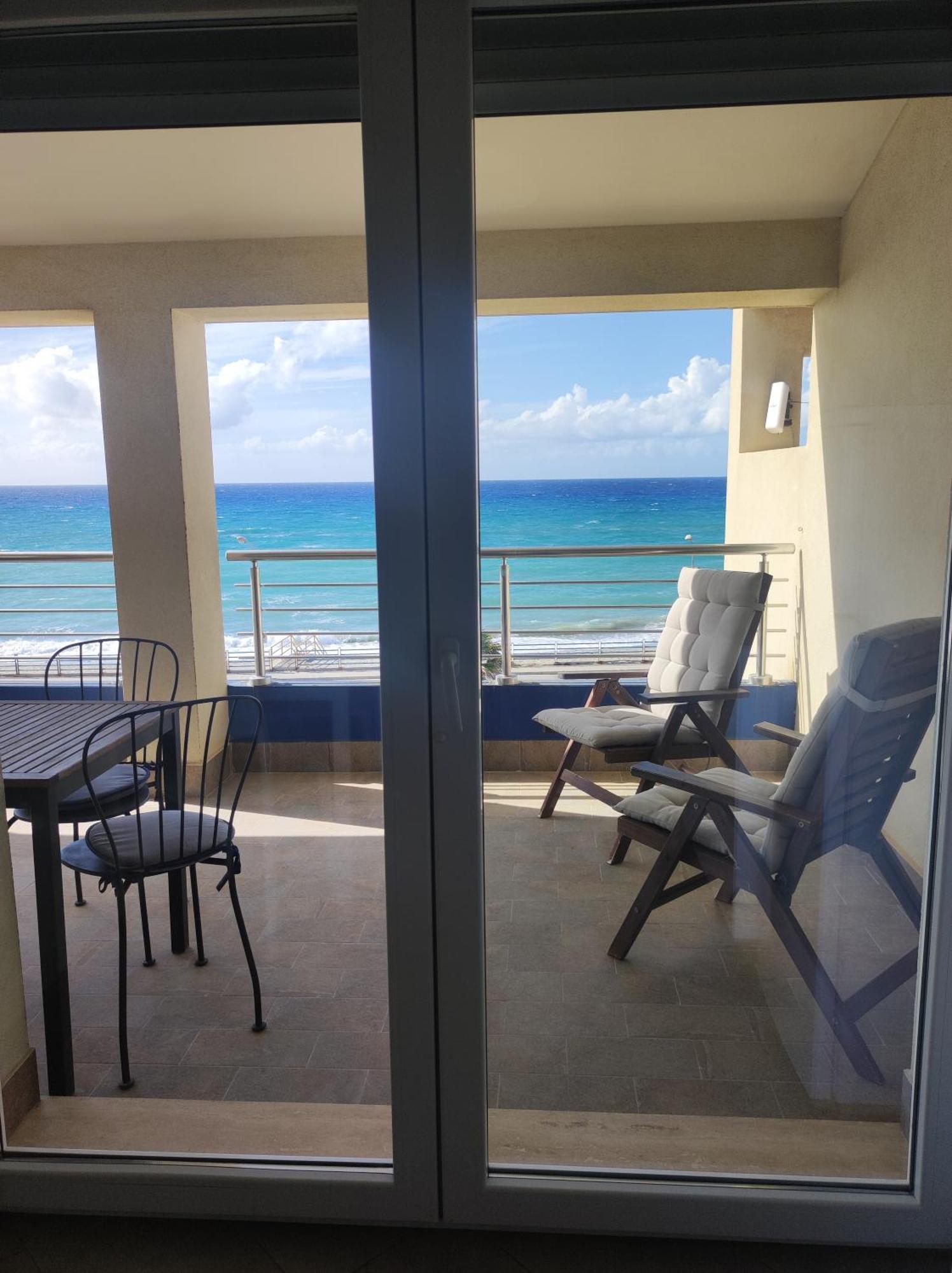 Appartamenti Vacanze Villa Meo Villafranca Tirrena Exterior foto