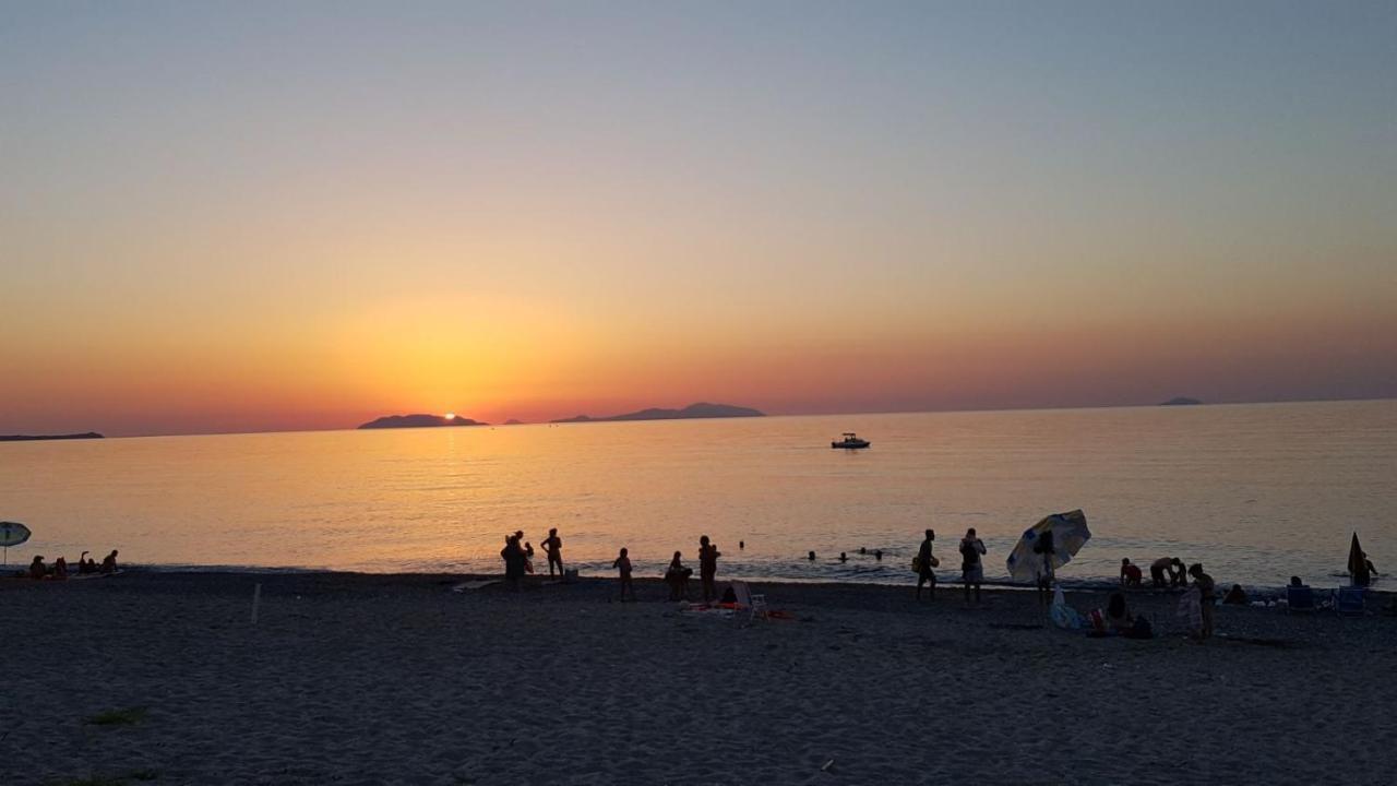 Appartamenti Vacanze Villa Meo Villafranca Tirrena Quarto foto